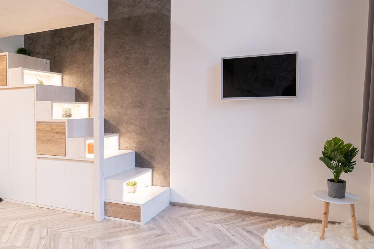 Brno City Apartment Near Malinovskeho Square Bagian luar foto